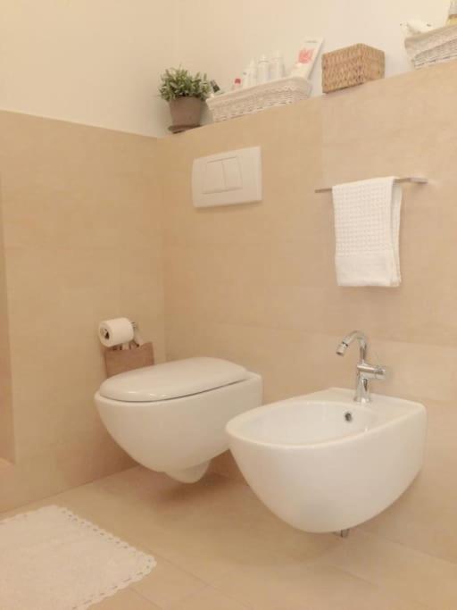 New Cosy Apartment Near To Petruzzelli Theatre Bari Exterior foto
