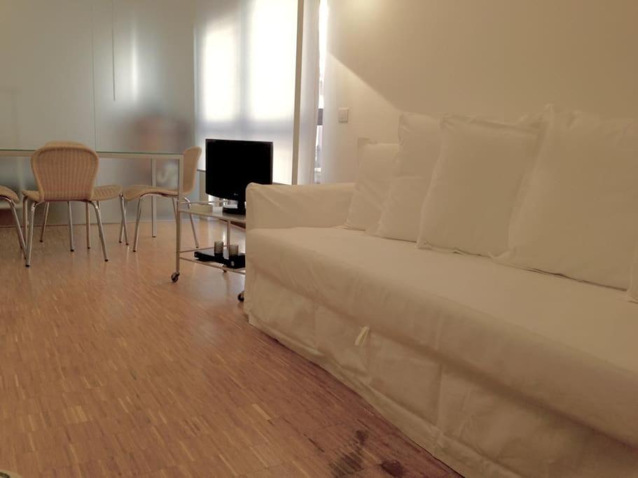 New Cosy Apartment Near To Petruzzelli Theatre Bari Exterior foto