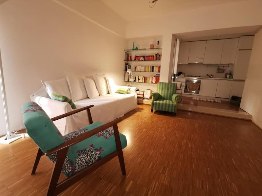 New Cosy Apartment Near To Petruzzelli Theatre Bari Exterior foto
