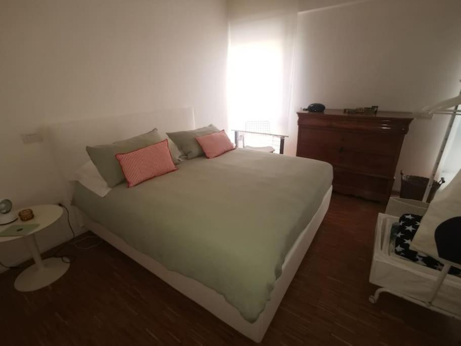 New Cosy Apartment Near To Petruzzelli Theatre Bari Exterior foto